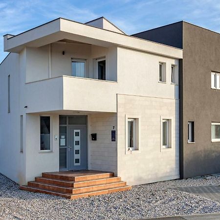 Apartments Peti Пула Екстер'єр фото