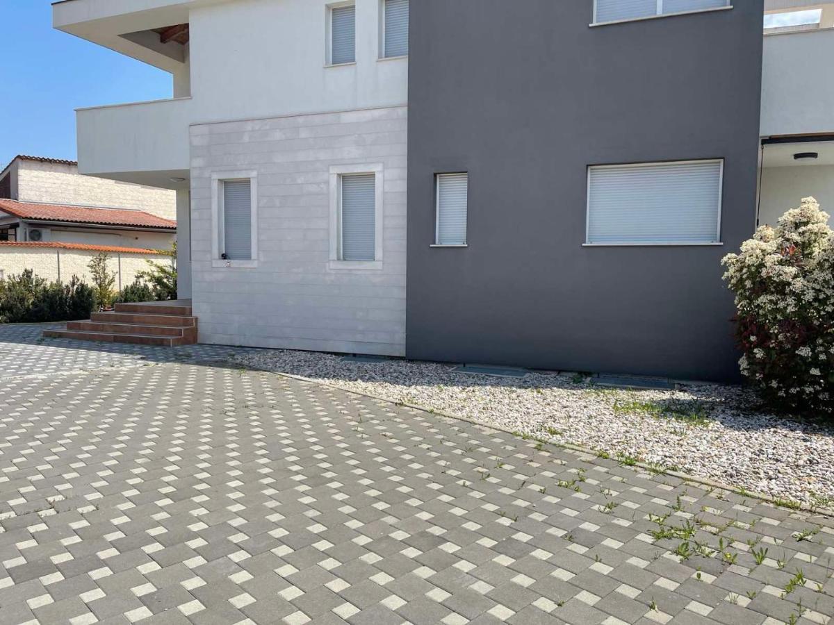 Apartments Peti Пула Екстер'єр фото