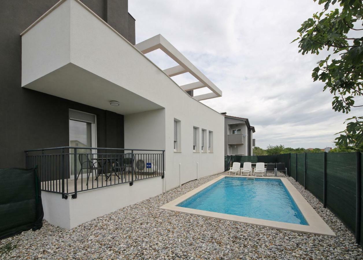 Apartments Peti Пула Екстер'єр фото