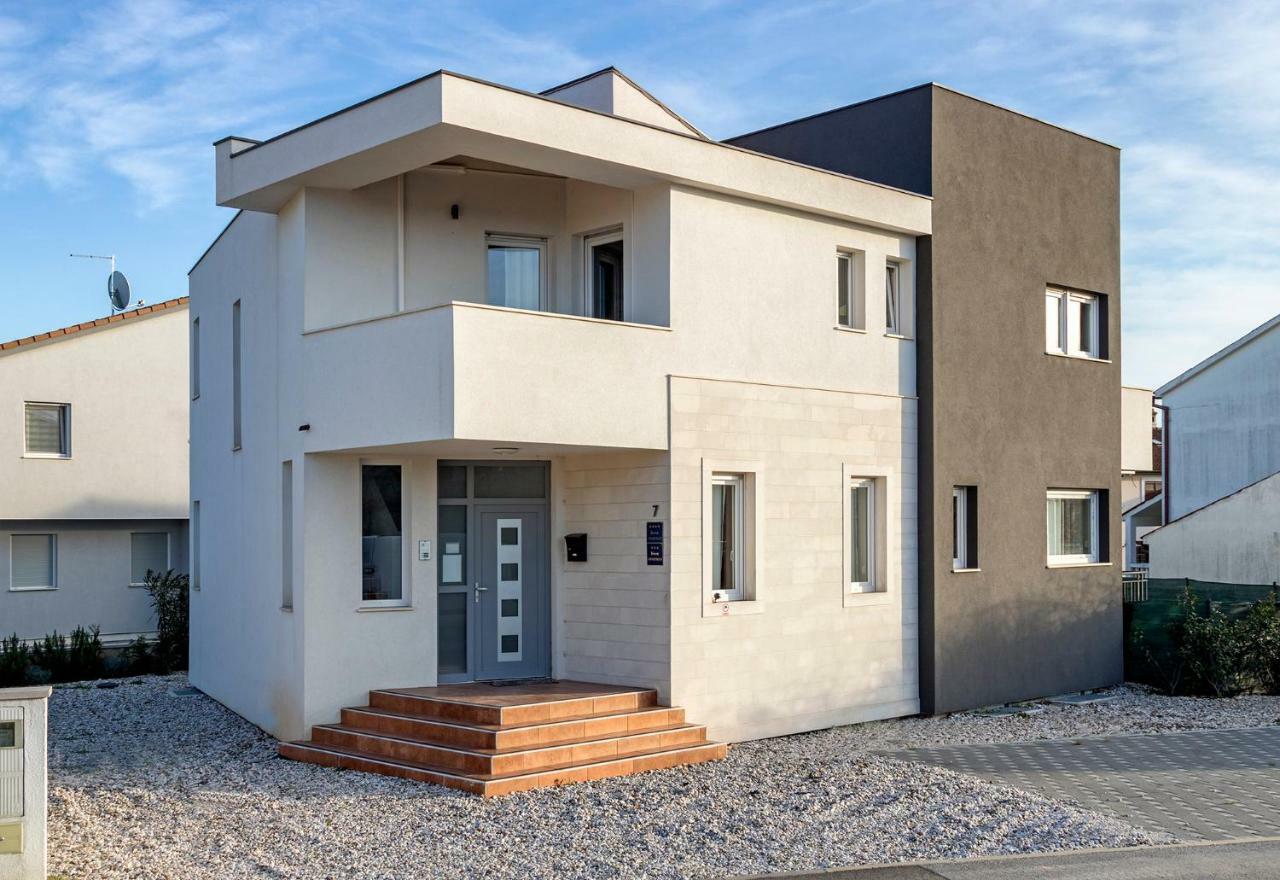 Apartments Peti Пула Екстер'єр фото
